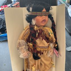 goldenvale collection porcelain doll. NatuRe. Native American . 1-2000 Vintage