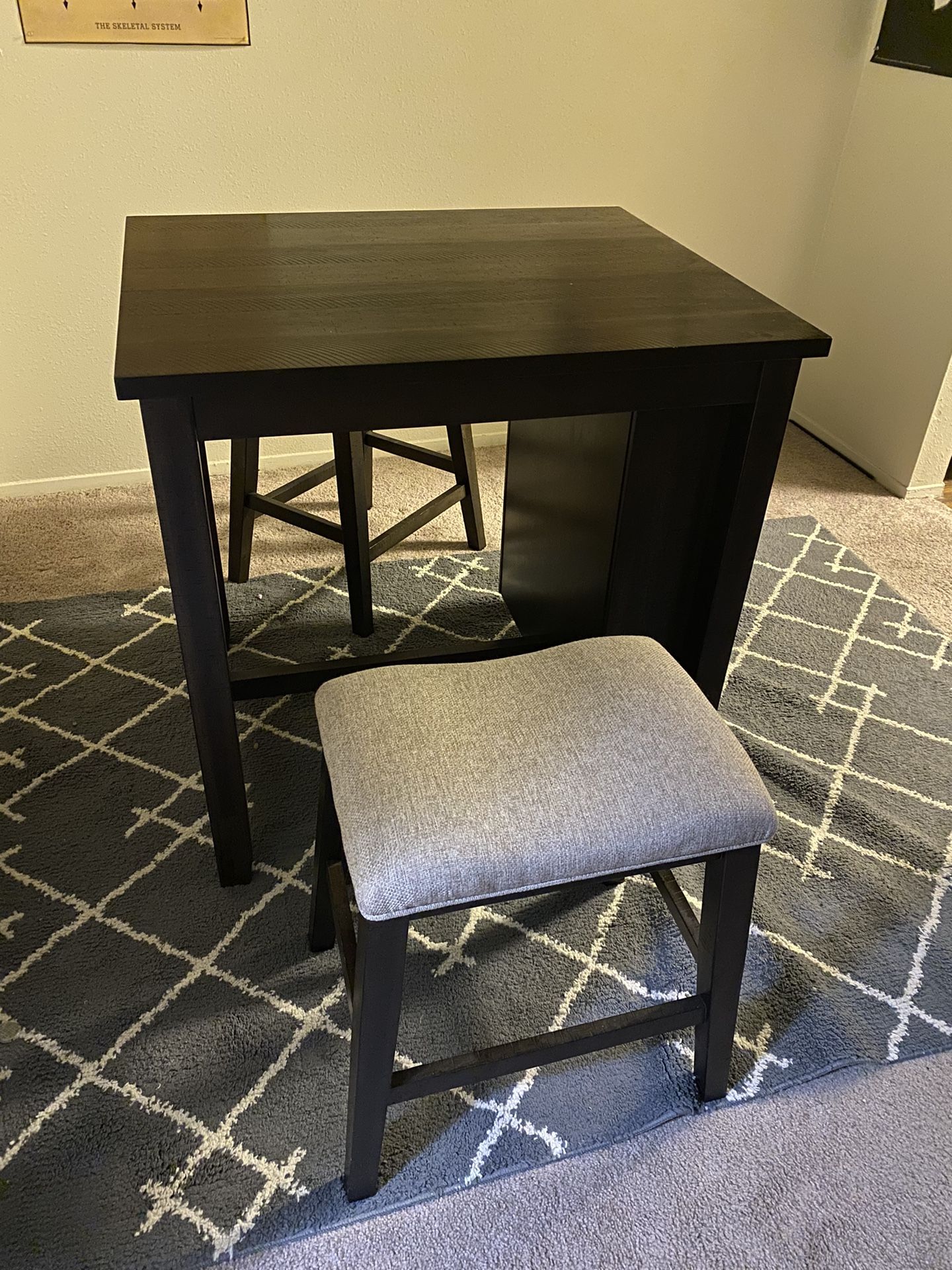 Dining Table With Stools 