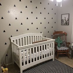 Crib That Converts Into Toddler Bed And Full Size Headboard With Footboard 