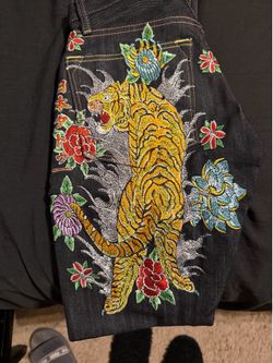 Sugoi Jeans