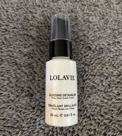 NEW LOLAVIE GLOSSING DETANGLER HAIR $4!!