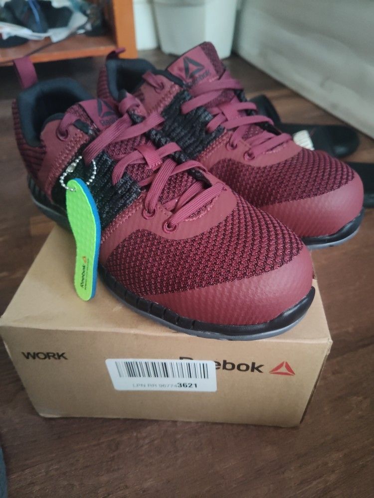 Reebok Women's 8.5 Boots & Shoes; Footwear Style: Electric Shock Resistant; Industrial Athletic Shoe ; Footwear Type: Electric Shock Resistant; Indust