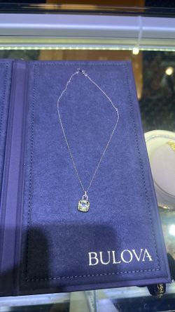 14 Karat White Gold Necklace