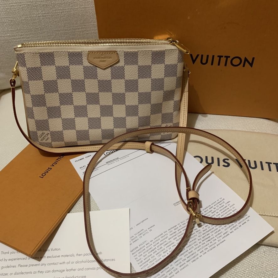 Authentic Double Zip Louis Vuitton for Sale in Mount Baldy, CA - OfferUp