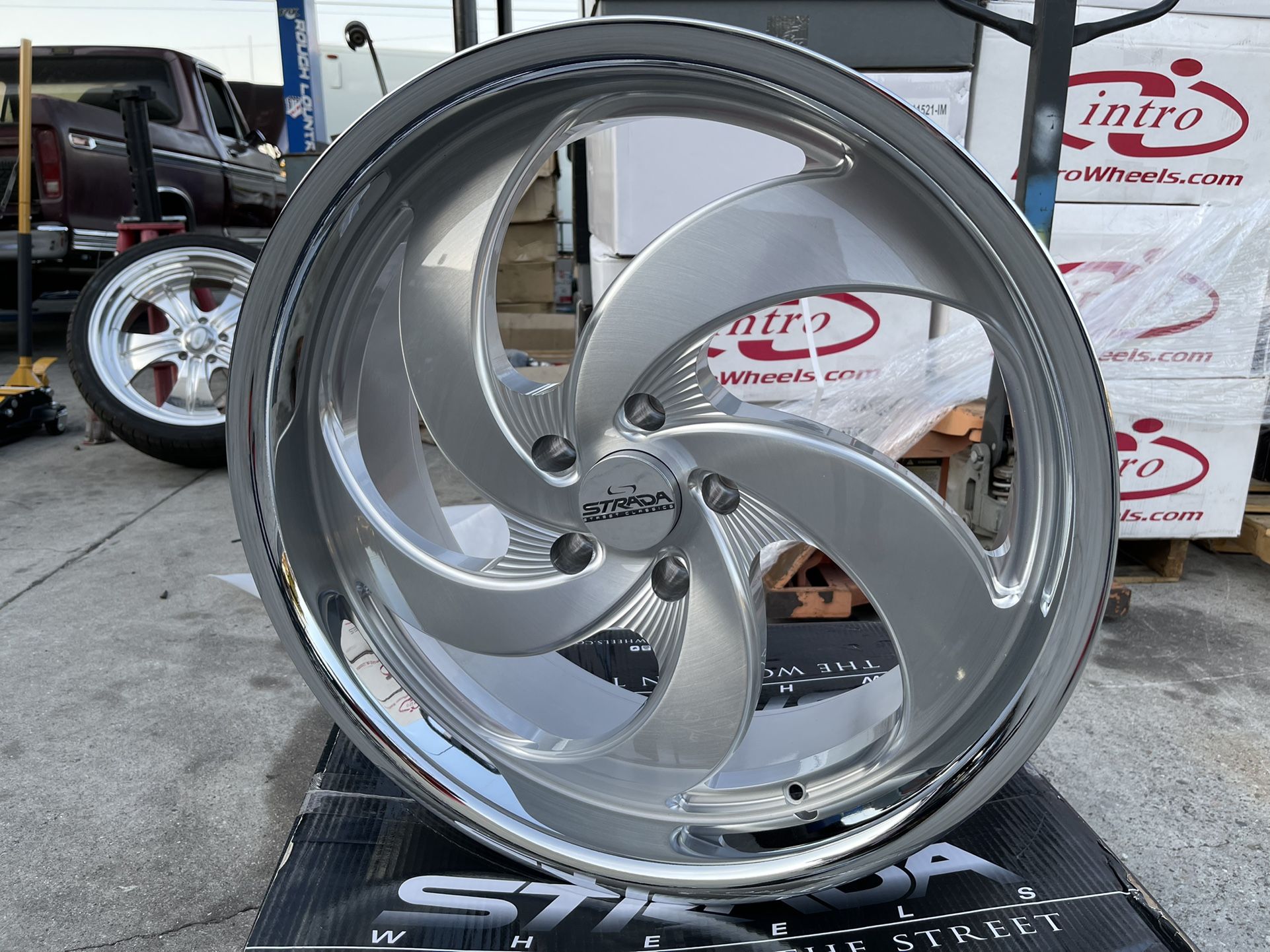 22 Inch Strada Wheels 5x5 Chevy OBS