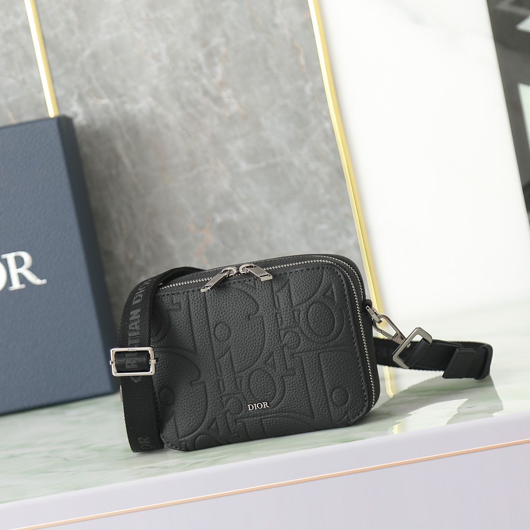 Dior Black leather crossbody bag with adjustable strap #crossbodybag
