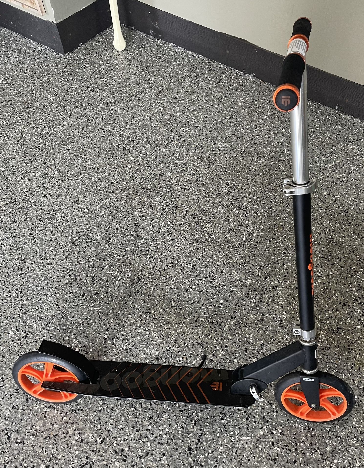 Mongoose Force 4.0 Folding Scooter