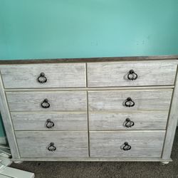 6 Drawer Dresser 