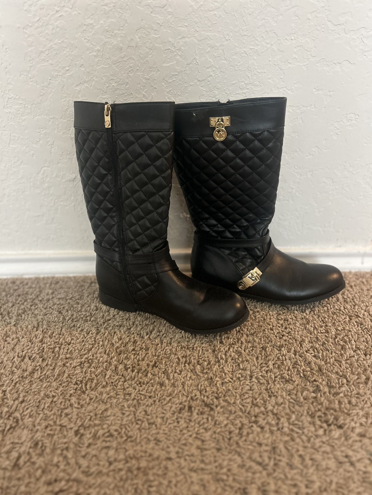 MK boots