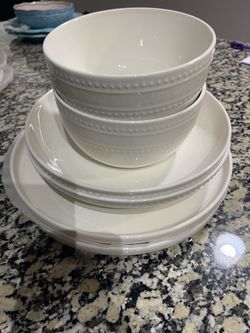Dinner plates