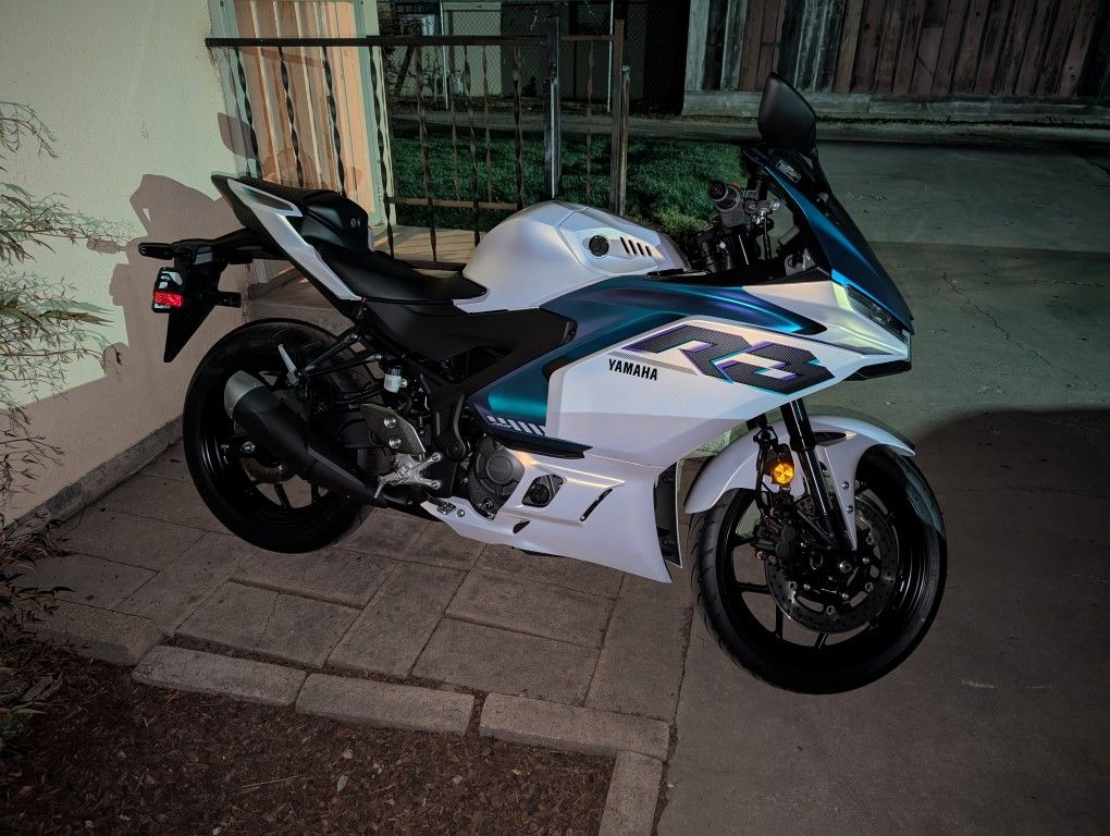 2025 Yamaha YZR-3
