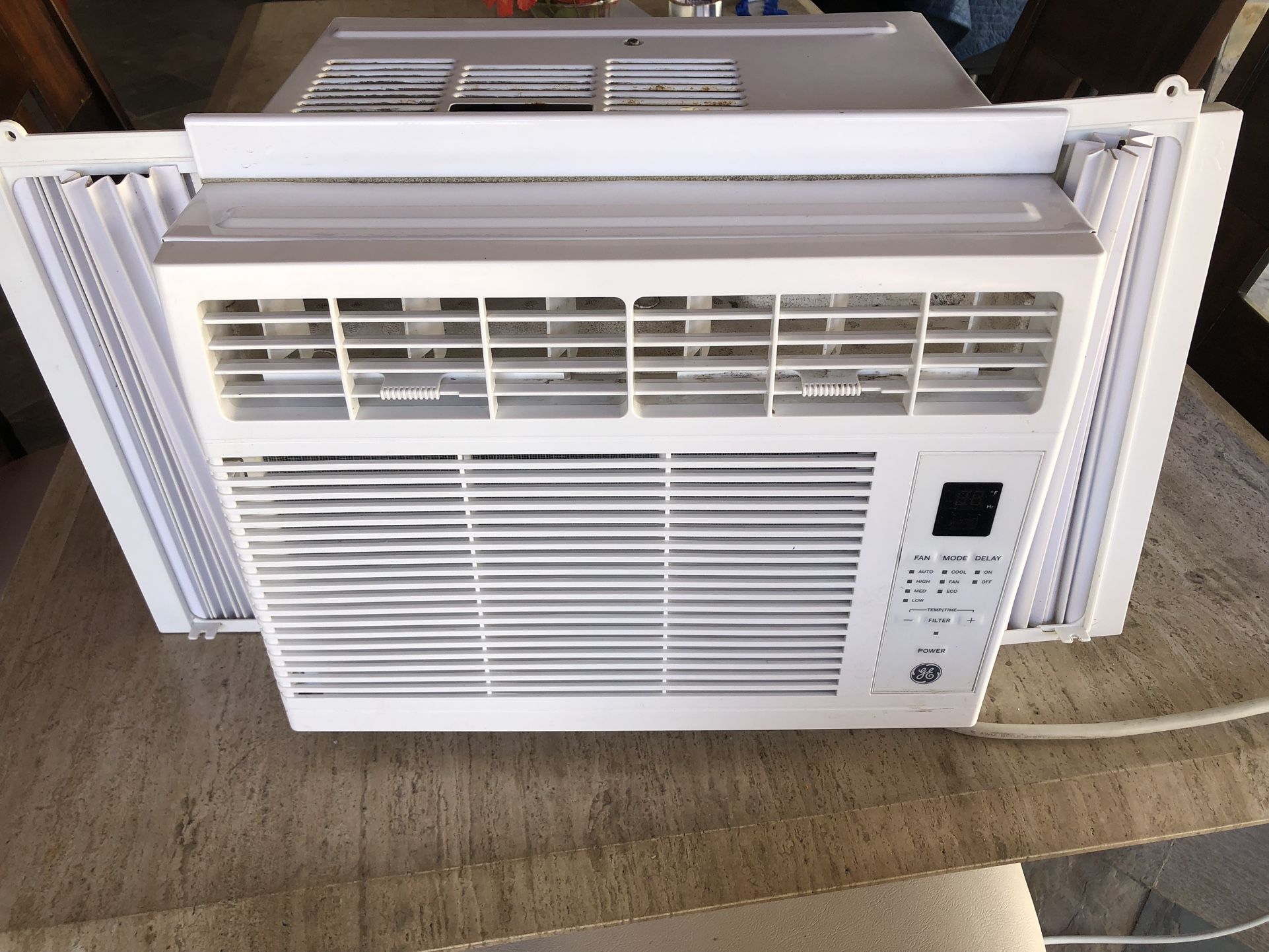 GE WINDOW AC UNIT