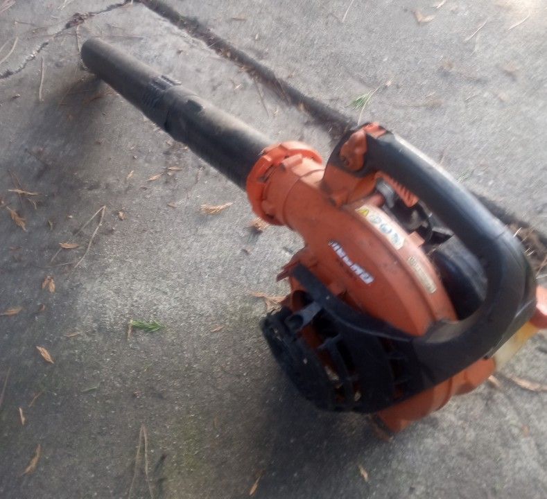 Leaf Blower