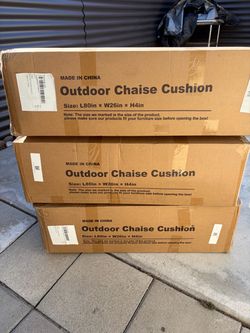 Outdoor chaise cushion