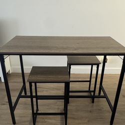 Table & Barstools