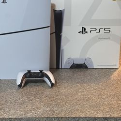 New Ps5 Slim With Extra Controller (Disk Edition) 