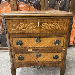 Gorgeous end table