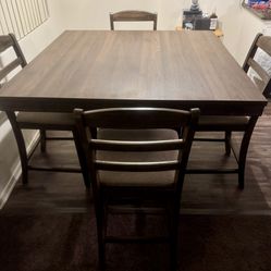 Dining room table with four Chairs