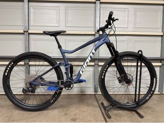 Giant Stance 2 Full Suspension Mountain Bike