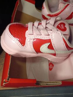 Little baby Nike girls
