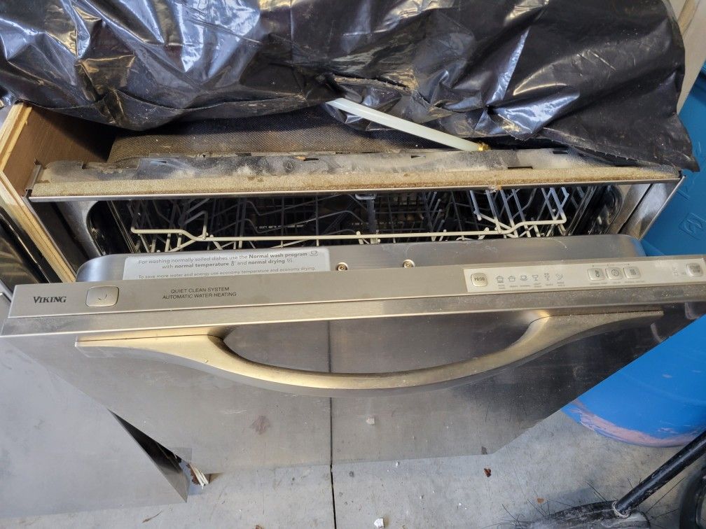Dishwasher 