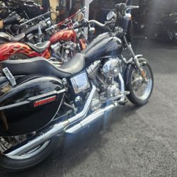 2004 Dyna Harley FDXI  31,000 Miles