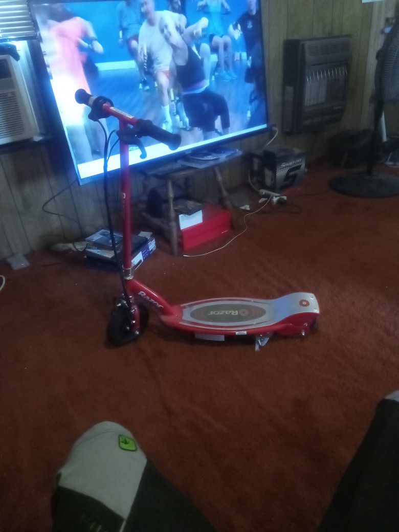 Razor Electric Scooter Red