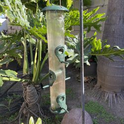 Bird Feeder 