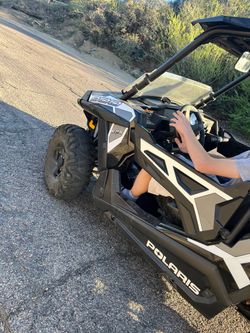 Polaris rzr (contact info removed) black/white/grey