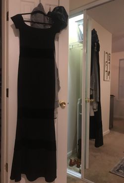 Xscape mermaid black gown size 4