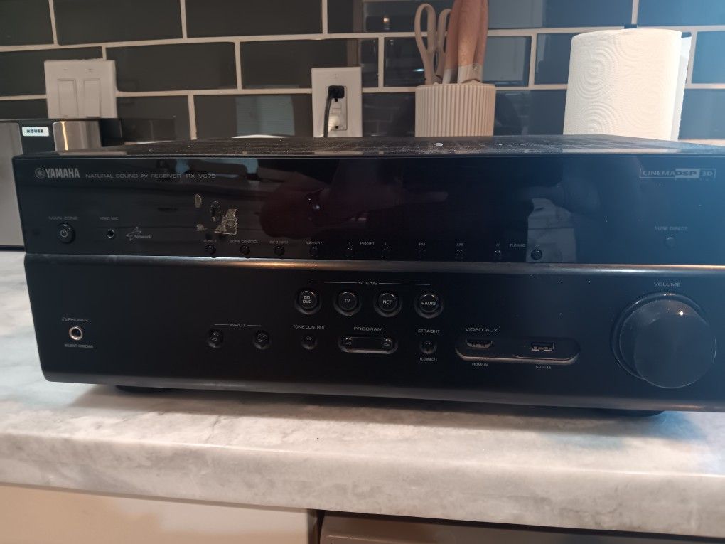 Yamaha RX-V679 Stereo Receiver