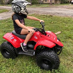 Red Suzuki Kids Atv Runs Great. 