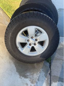 Jeep Liberty OEM Wheels & Tires 245/75/16”