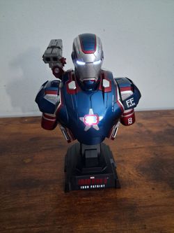 Iron man  hot toys bust Iron Patriot