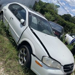 2000 Nissan Maxima & 2001 Max both Cars $1000
