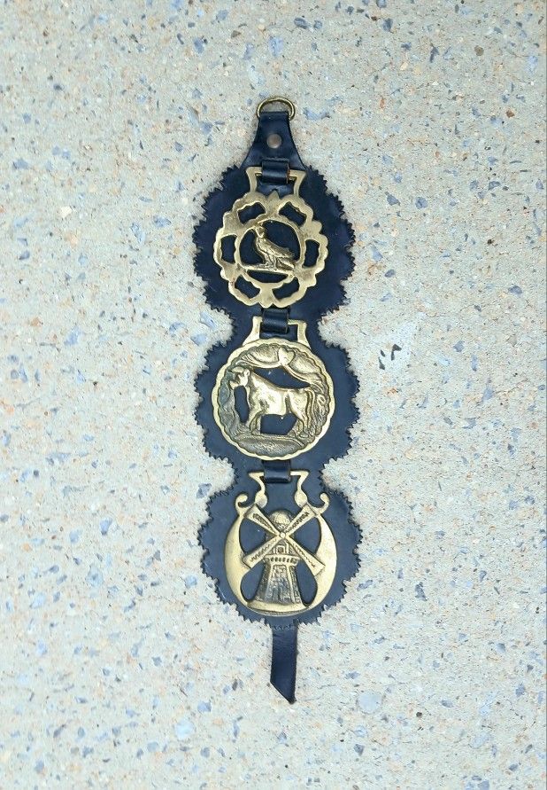 Vintage Brass Horse 3-Medallions/Leather Strap