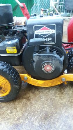Gas-powered edger