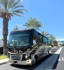 2014 Thor Challenger Class A RV