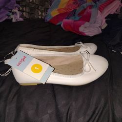 Girls flats
