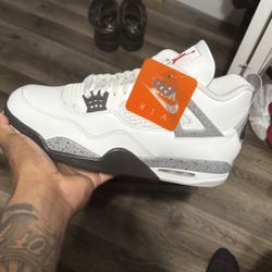Jordan Retro 4