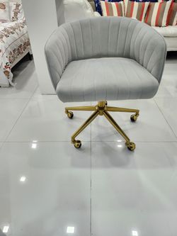 Grey Home Office Chair, Modern Velvet, Rolling Chair( Like New)