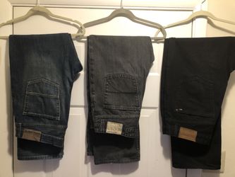 **Price Lowered** Men’s Lot of Jeans…..Size 36x32