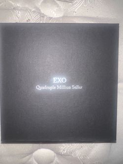 EXO Quadruple Million Seller Set Official Merchandise Award Box Lay Zhang Version