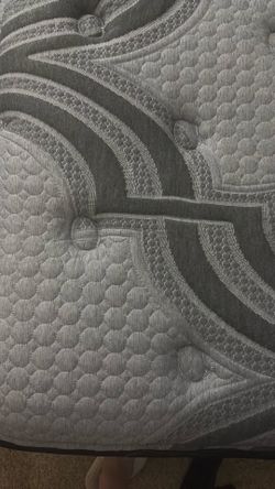 FREE Queen mattress and boxspring
