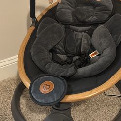 Bluetooth Infant Swing 