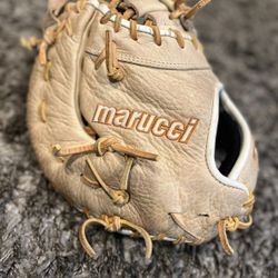 Marucci Glove