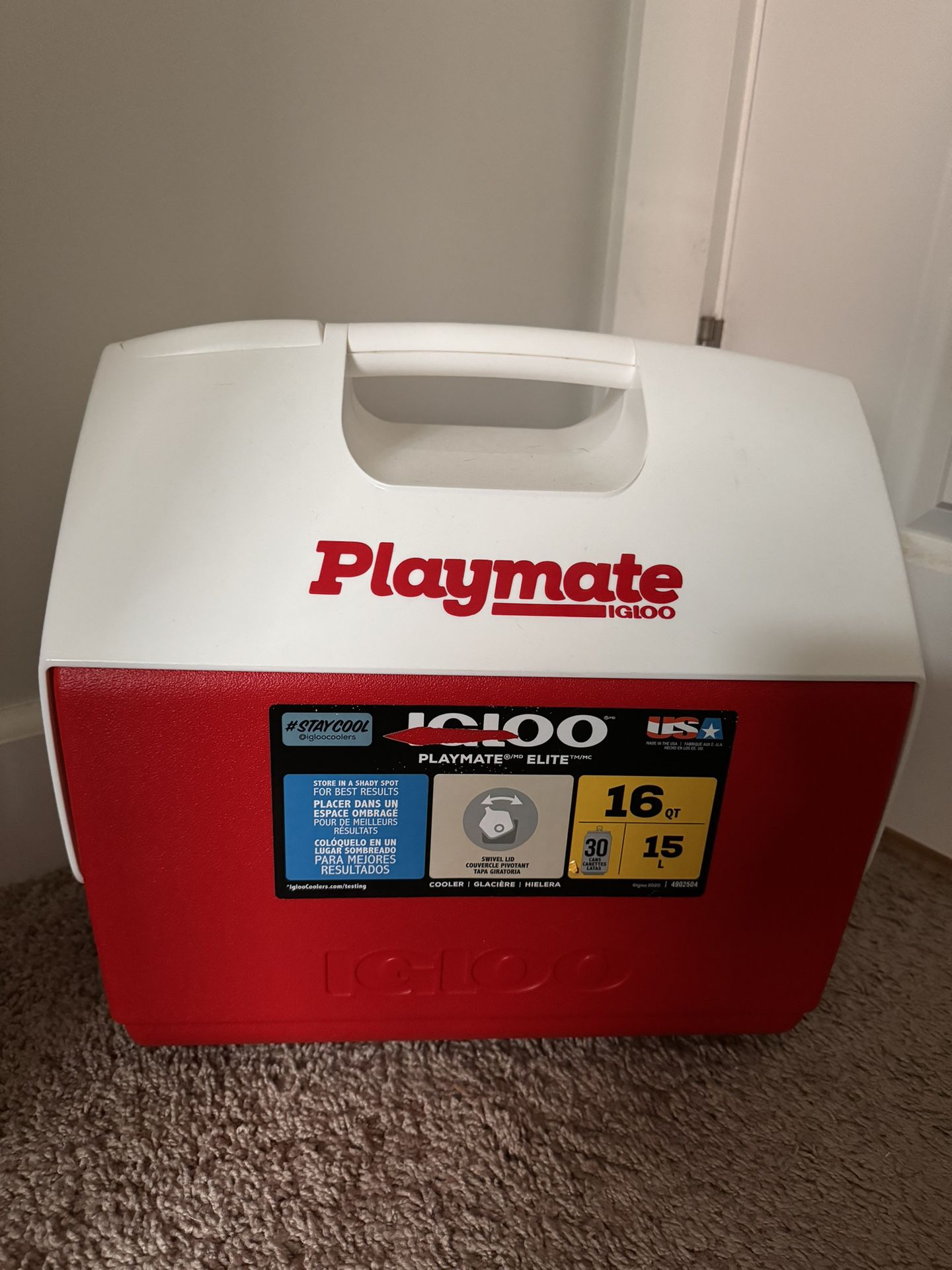 Igloo Playmate Coolers 🆒😎 16 QT / 30 Cans 