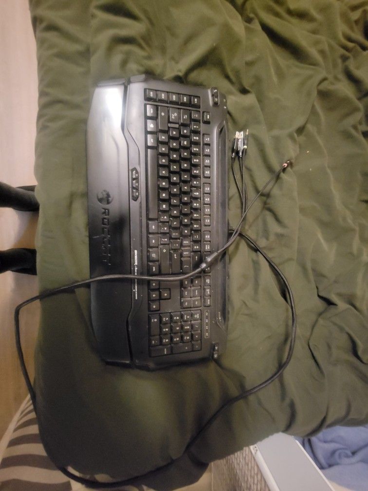 Gaming Keyboard Roccat Skeltr