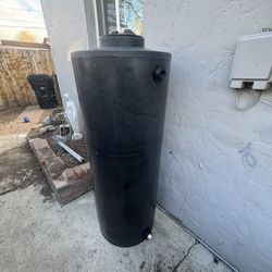 Water Gallon/tank 100 Gallons 
