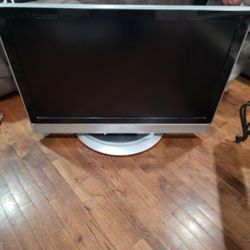 JVC 45" TV